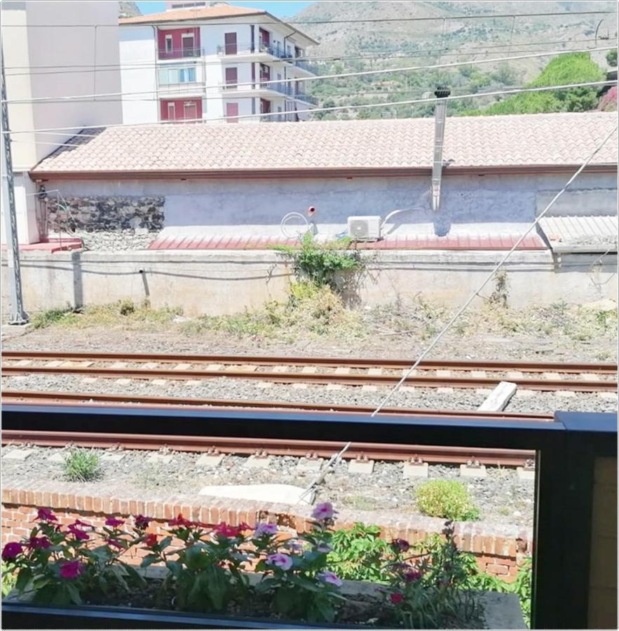 Il Cantone Del Faro Giardini-Naxos Extérieur photo